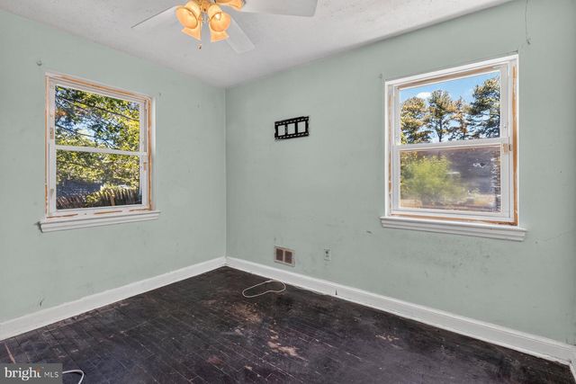 4637 LACY AVE, Suitland, MD 20746