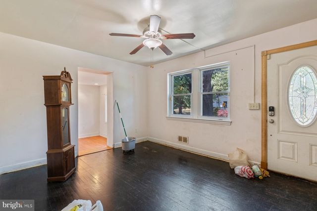 4637 LACY AVE, Suitland, MD 20746