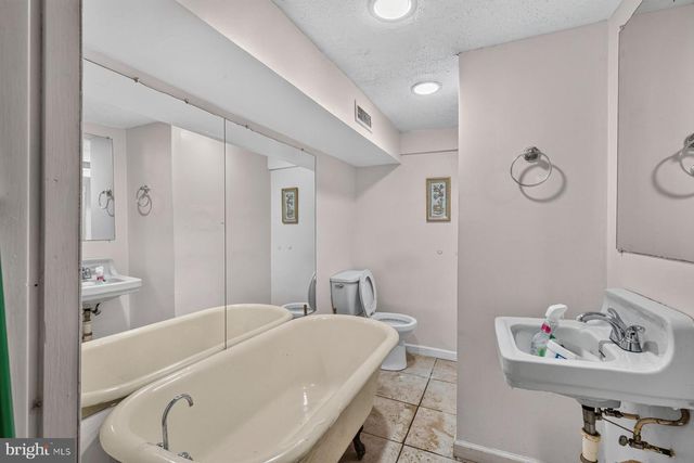 4637 LACY AVE, Suitland, MD 20746