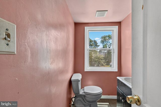 4637 LACY AVE, Suitland, MD 20746