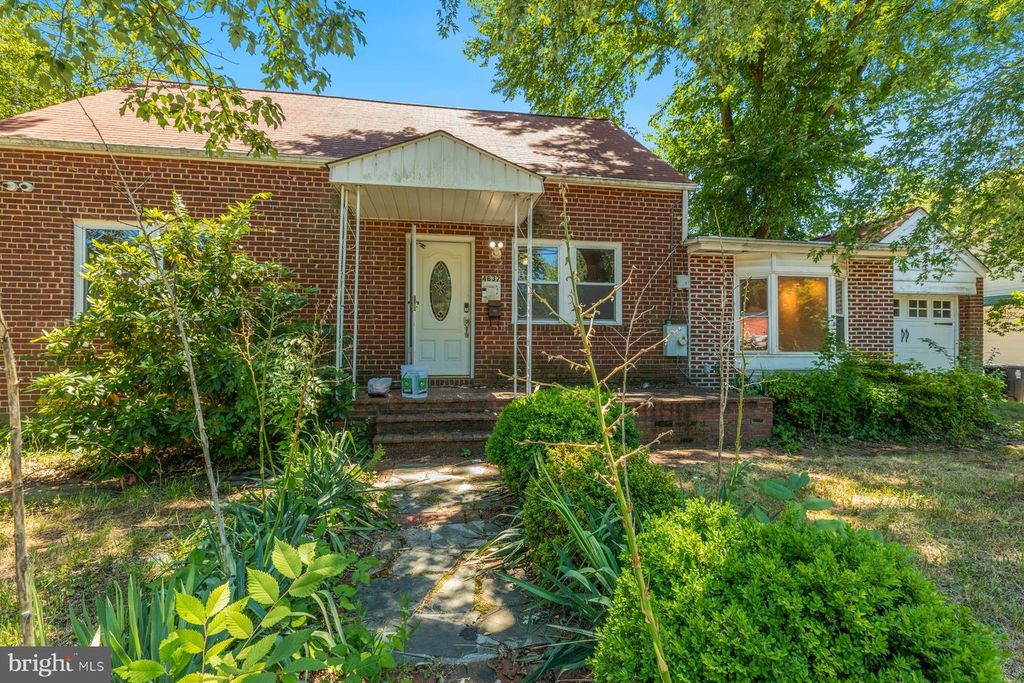 4637 LACY AVE, Suitland, MD 20746