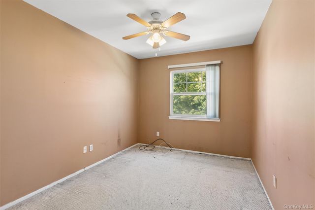 1601 Johnson Avenue 16, Elmont, NY 11003