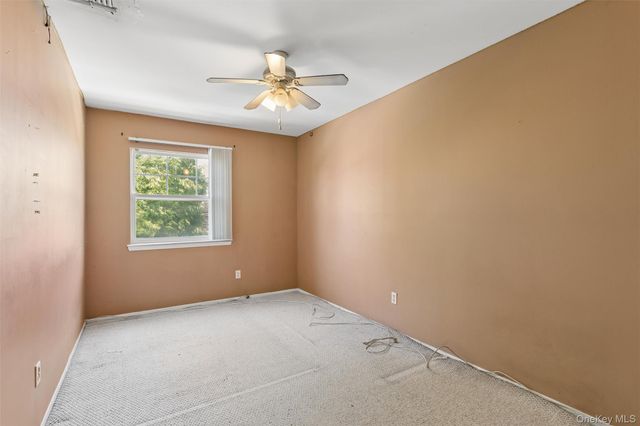 1601 Johnson Avenue 16, Elmont, NY 11003
