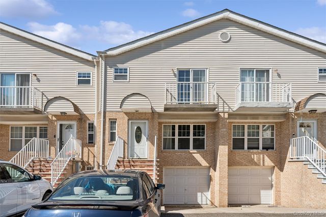 1601 Johnson Avenue 16, Elmont, NY 11003