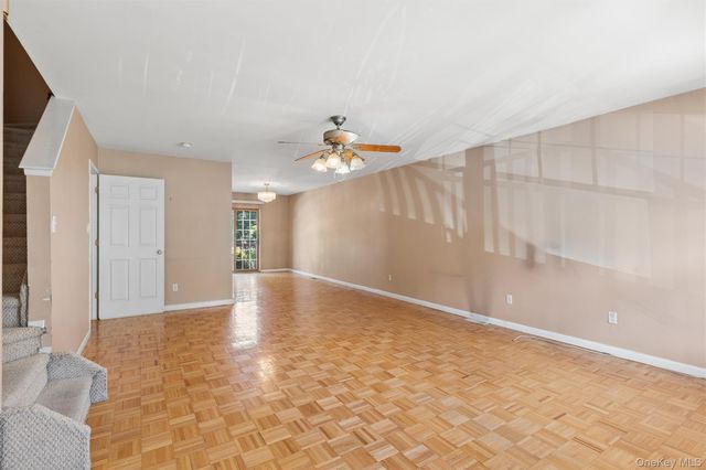 1601 Johnson Avenue 16, Elmont, NY 11003