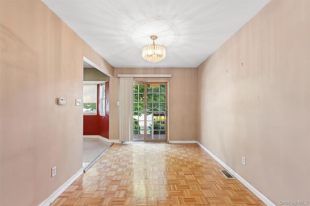 1601 Johnson Avenue 16, Elmont, NY 11003