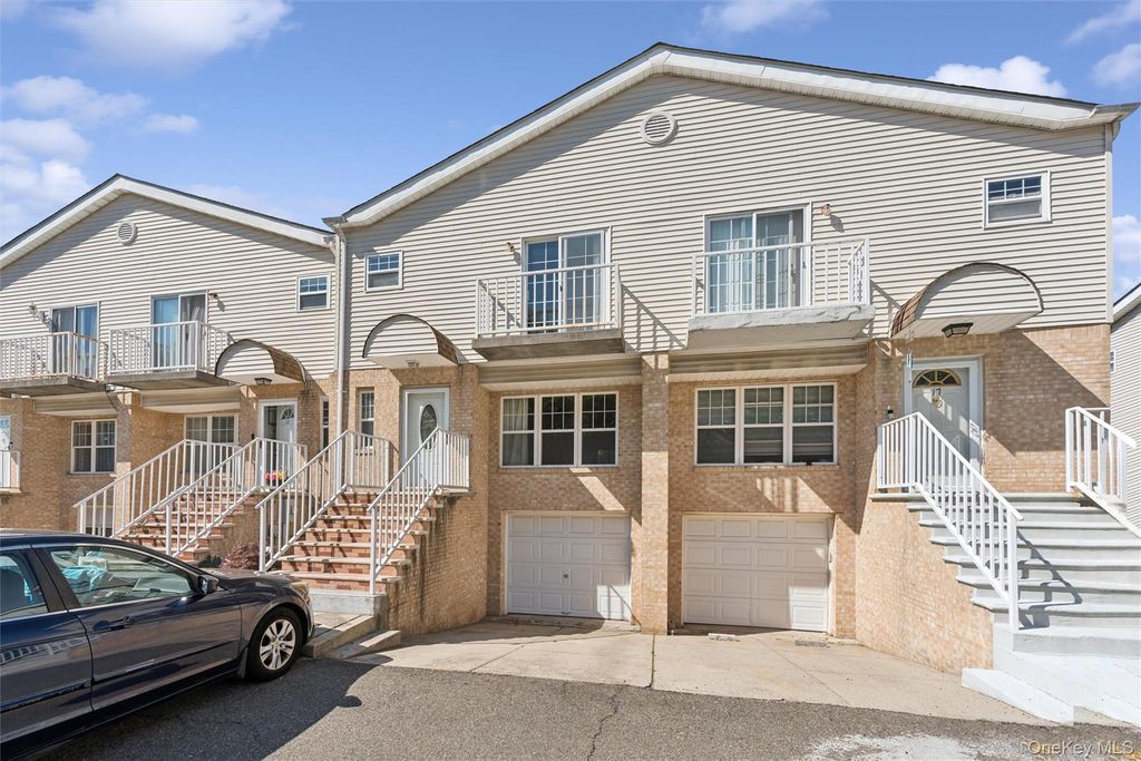 1601 Johnson Avenue 16, Elmont, NY 11003