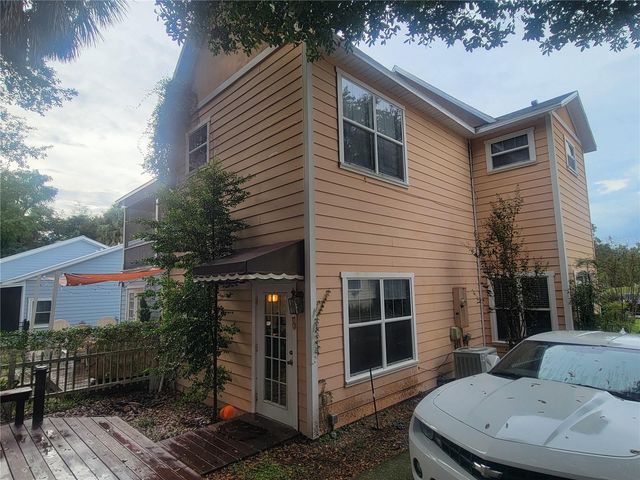 206 FEARON AVENUE, Mount Dora, FL 32757