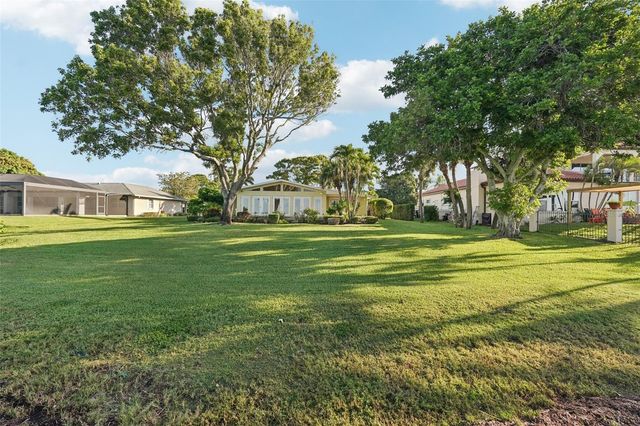 2816 BAY DRIVE, Bradenton, FL 34207