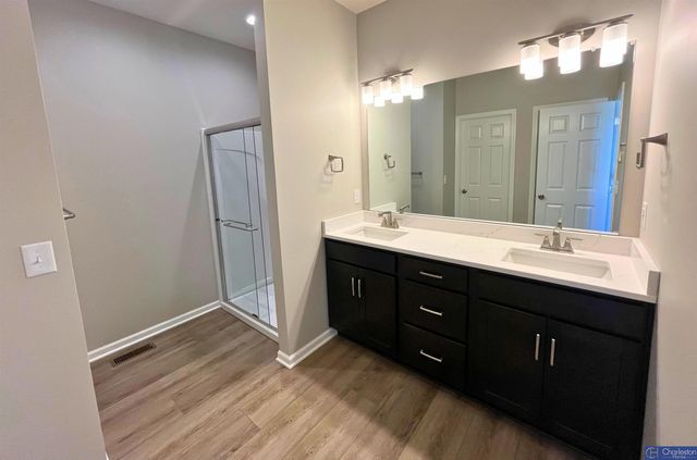 5006 Kestrel Parkway, Elkhorn, NE 68022