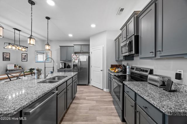 803 Lenox Drive, Holly Ridge, NC 28445