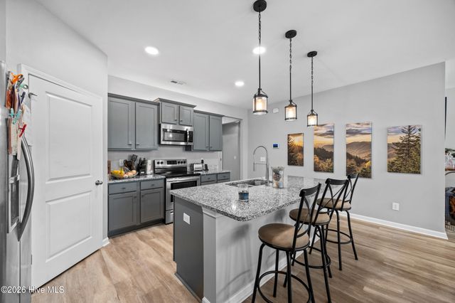 803 Lenox Drive, Holly Ridge, NC 28445