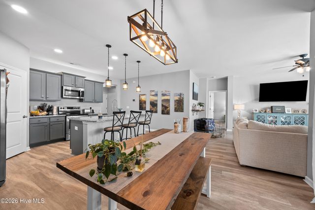 803 Lenox Drive, Holly Ridge, NC 28445