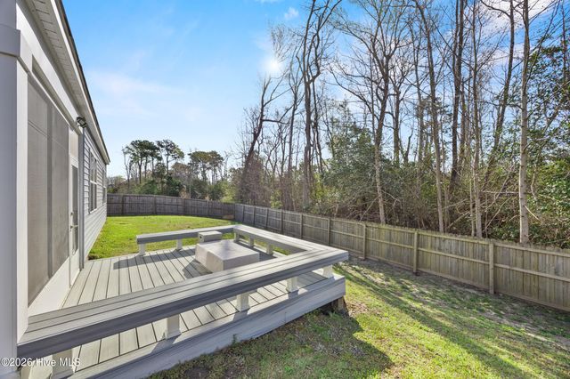 803 Lenox Drive, Holly Ridge, NC 28445