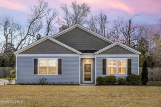 803 Lenox Drive, Holly Ridge, NC 28445
