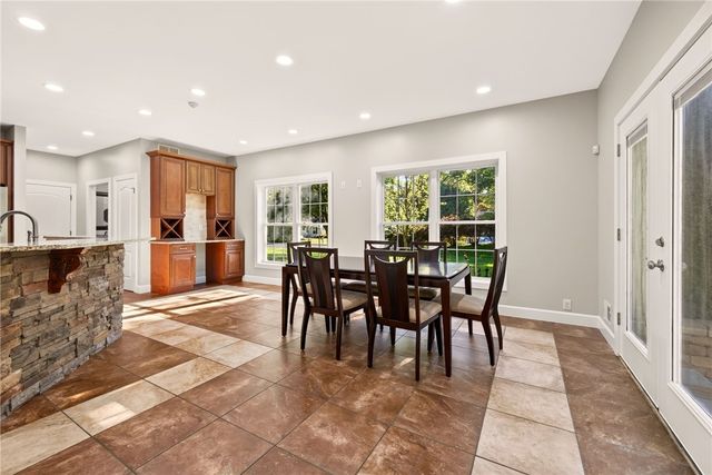 626 Brookstone, Webster, NY 14580
