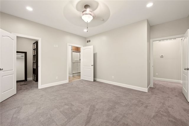 626 Brookstone, Webster, NY 14580