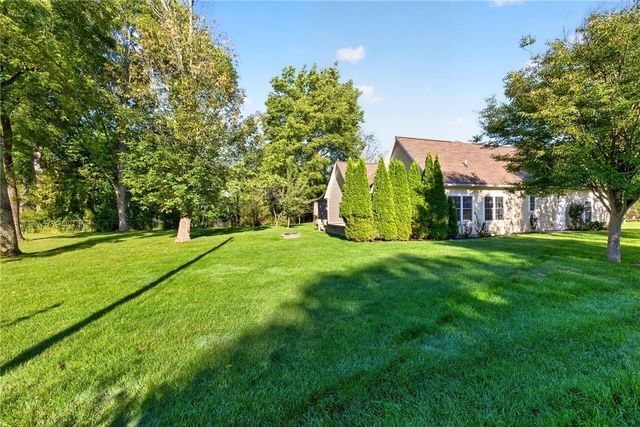 626 Brookstone, Webster, NY 14580