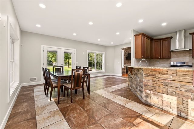 626 Brookstone, Webster, NY 14580
