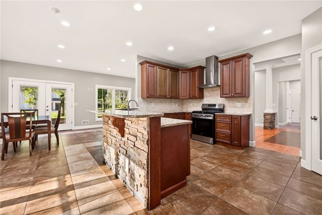 626 Brookstone, Webster, NY 14580