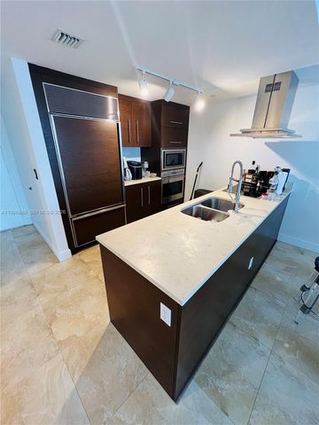495 Brickell Ave 2707, Miami, FL 33131