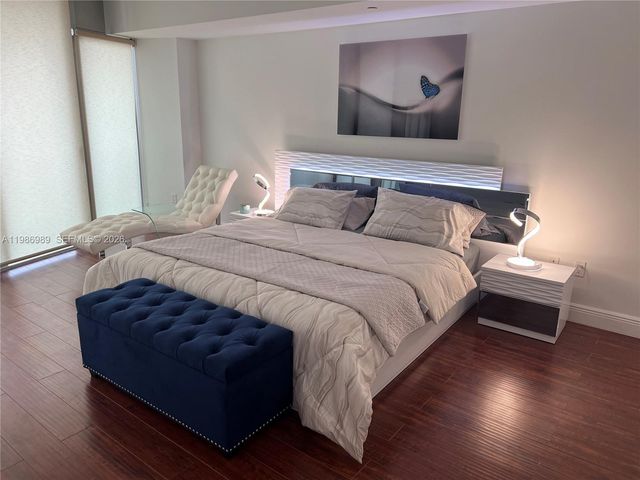 495 Brickell Ave 2707, Miami, FL 33131