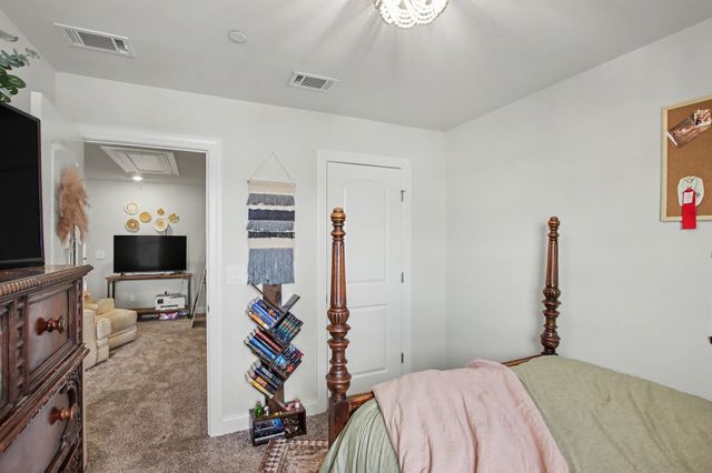 204 Douglas Bend Rd Unit 504, Gallatin, TN 37066