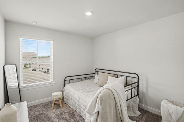 204 Douglas Bend Rd Unit 504, Gallatin, TN 37066