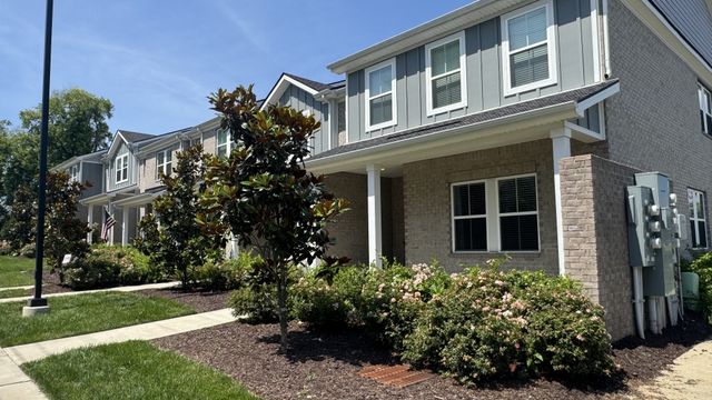 204 Douglas Bend Rd Unit 504, Gallatin, TN 37066