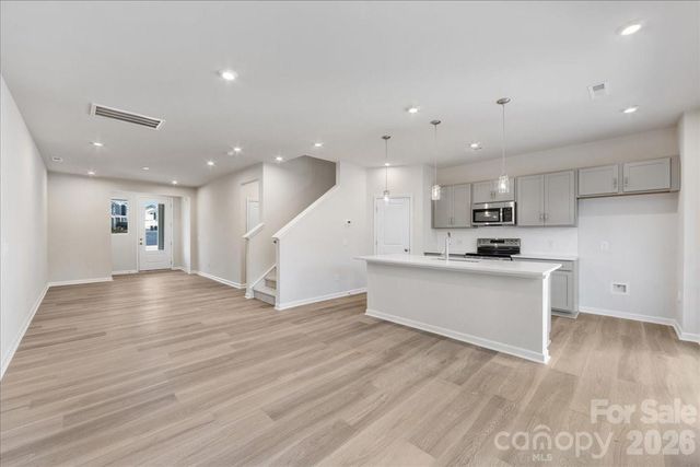 6013 Longar Lane, Charlotte, NC 28269