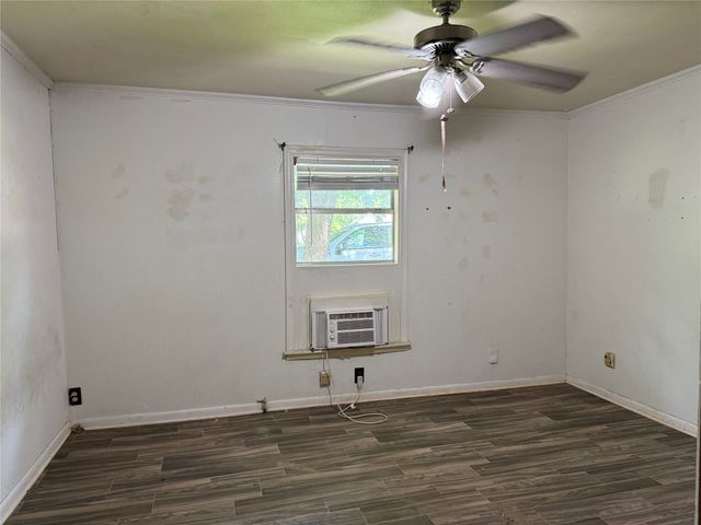 508 E Parks Avenue, Waxahachie, TX 75165