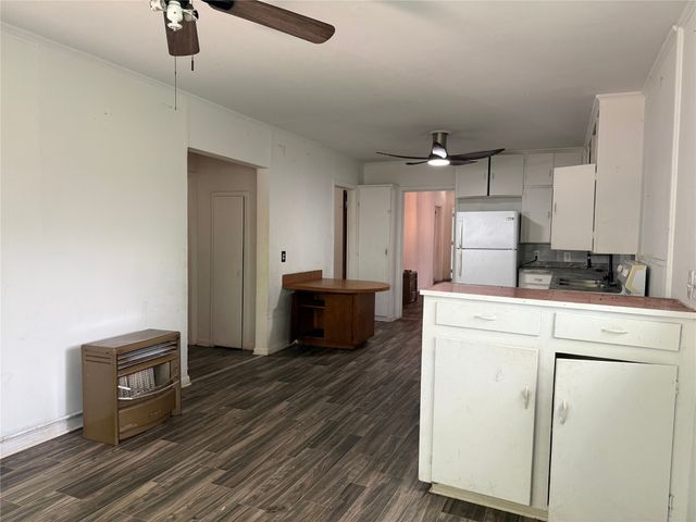 508 E Parks Avenue, Waxahachie, TX 75165