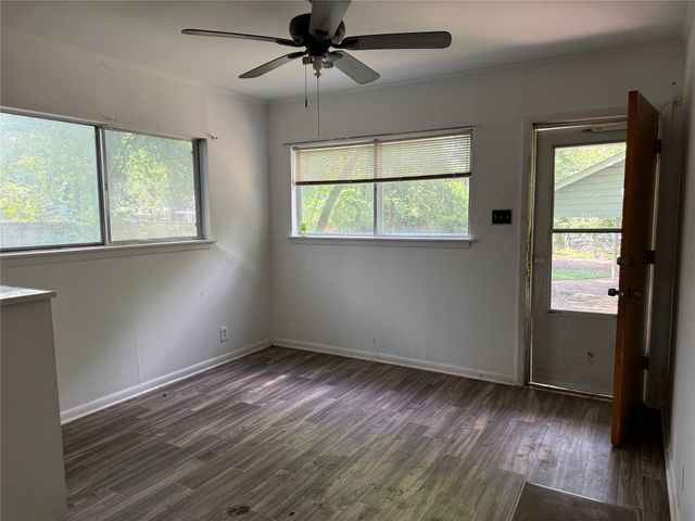 508 E Parks Avenue, Waxahachie, TX 75165
