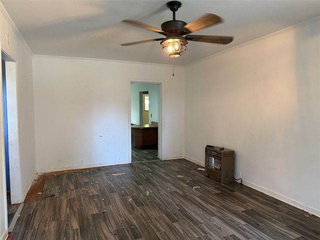 508 E Parks Avenue, Waxahachie, TX 75165