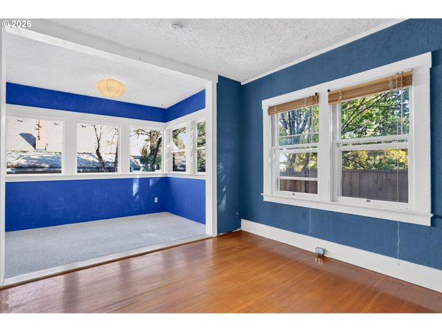 4405 Se DIVISION St, Portland, OR 97206