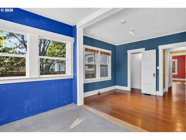 4405 Se DIVISION St, Portland, OR 97206