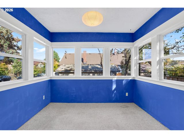 4405 Se DIVISION St, Portland, OR 97206