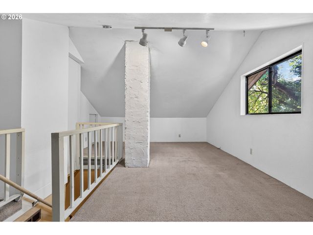 4405 Se DIVISION St, Portland, OR 97206
