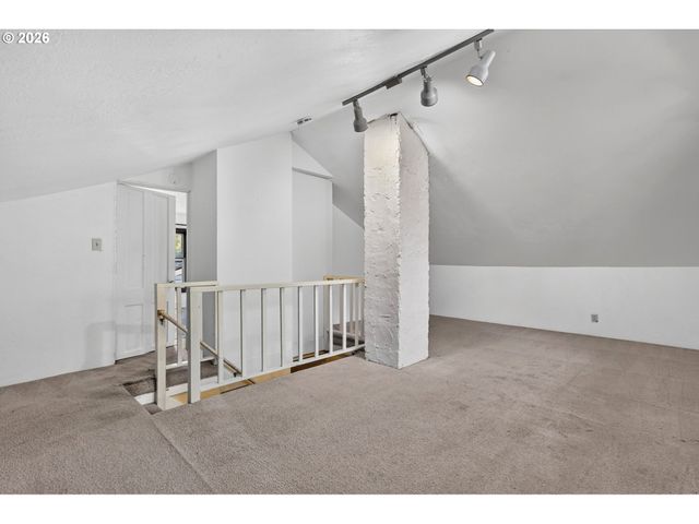 4405 Se DIVISION St, Portland, OR 97206