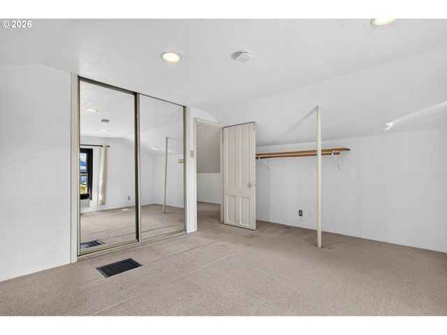 4405 Se DIVISION St, Portland, OR 97206