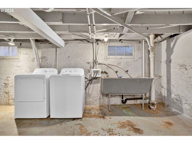 4405 Se DIVISION St, Portland, OR 97206