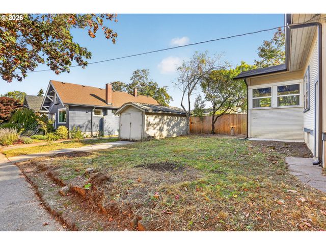 4405 Se DIVISION St, Portland, OR 97206