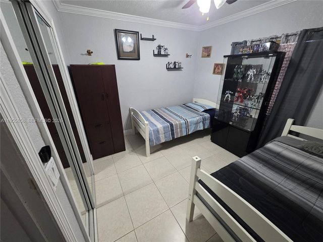 3600 E 5th Ave, Hialeah, FL 33013