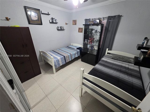 3600 E 5th Ave, Hialeah, FL 33013