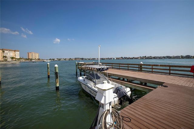 5220 BRITTANY DRIVE S 1202, St Petersburg, FL 33715