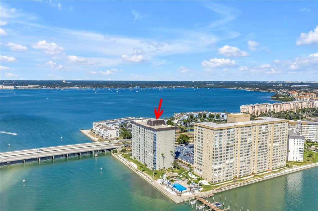 5220 BRITTANY DRIVE S 1202, St Petersburg, FL 33715