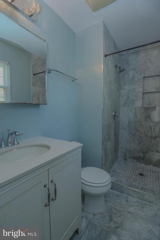 Image 20 of property listing at 11701 STONEGATE LN, Columbia, MD 21044