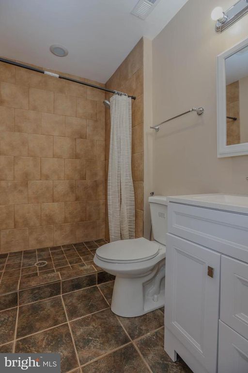 Image 35 of property listing at 11701 STONEGATE LN, Columbia, MD 21044