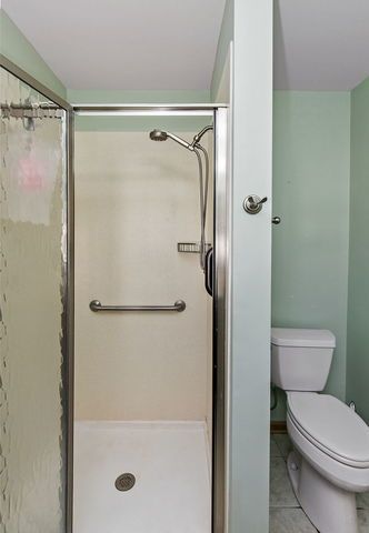 1871 Fox Run Drive A, Elk Grove Village, IL 60007