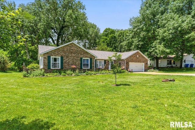 23751 HOMESTEAD Lane, Athens, IL 62613